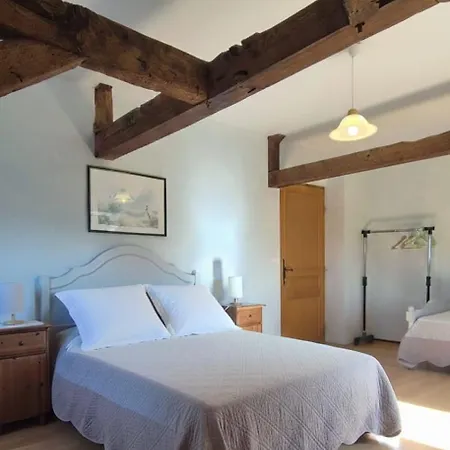 בית נופש Le Pressoir Charming Quercy Stone House Near Padirac Saint-Jean-Lespinasse